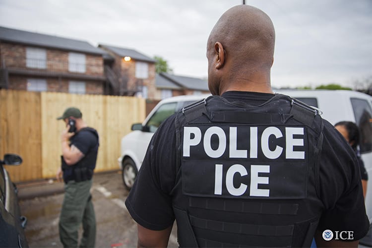 El alcalde de Filadelfia terminó con un controvertido contrato que permitía a los agentes ICE acceder a una base de datos policial conocida como PARS