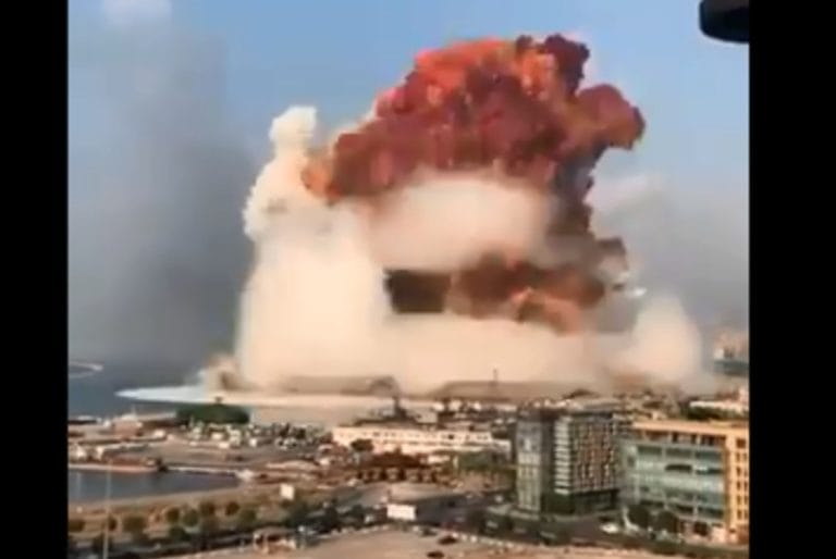 Impresionante explosión deja más de 30 muertos e incontables daños en Beirut